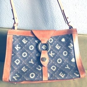 Dooney & Bourke Shoulder bag